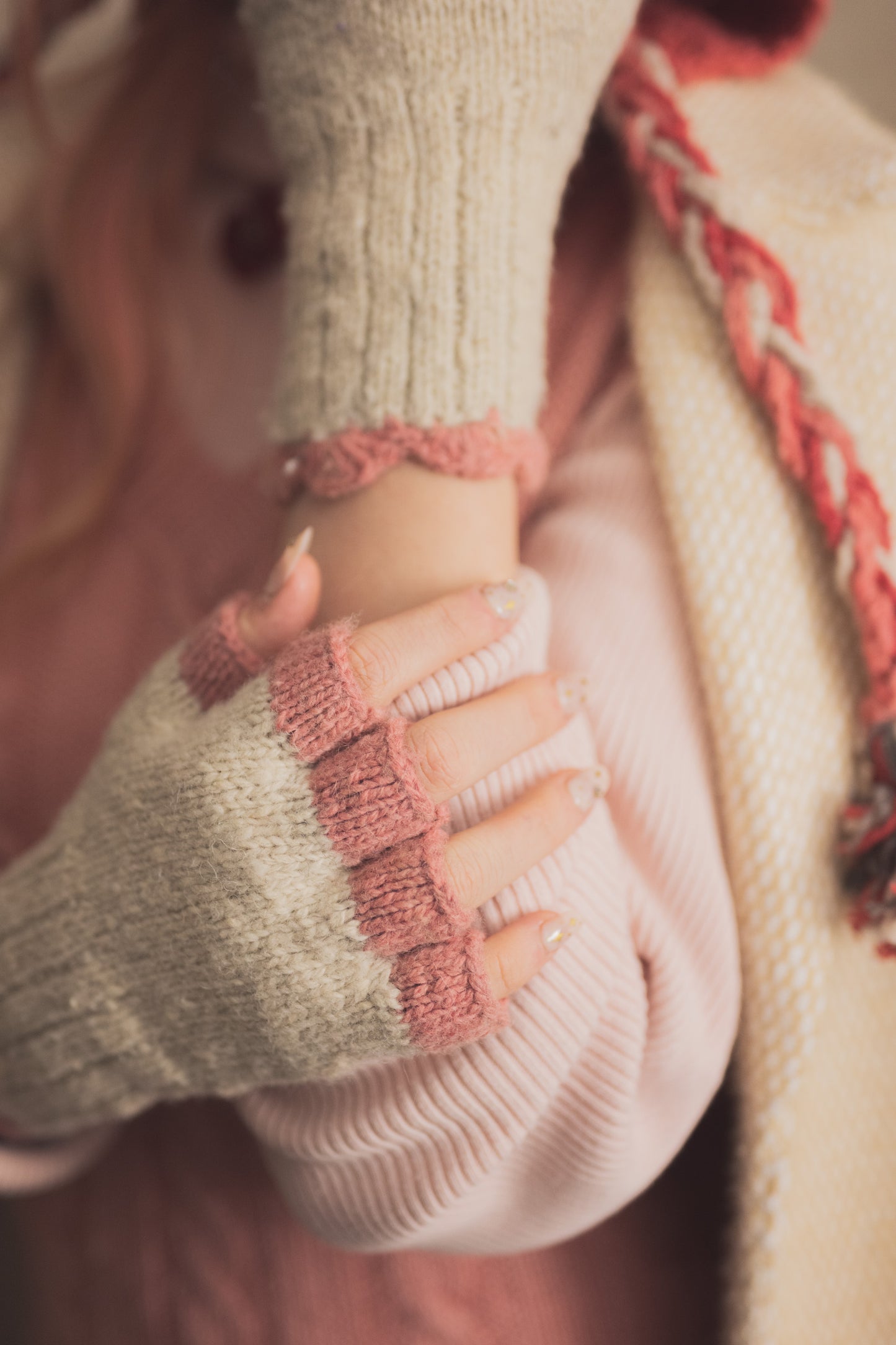 Kafal Fingerless Fringed Gloves