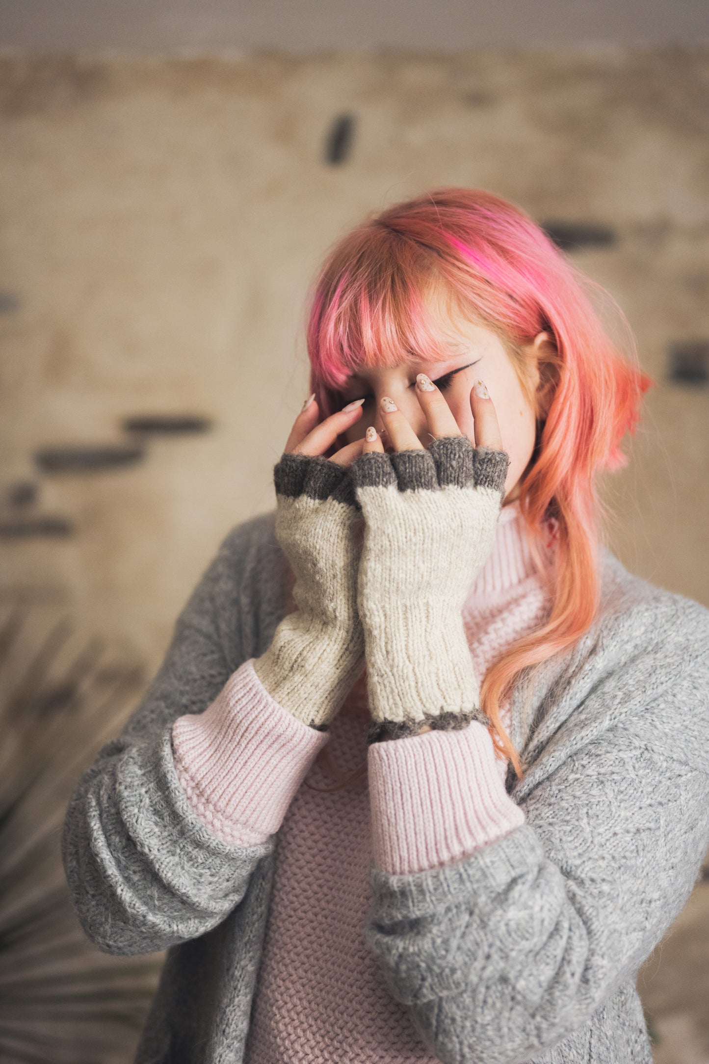 Kafal Fingerless Fringed Gloves