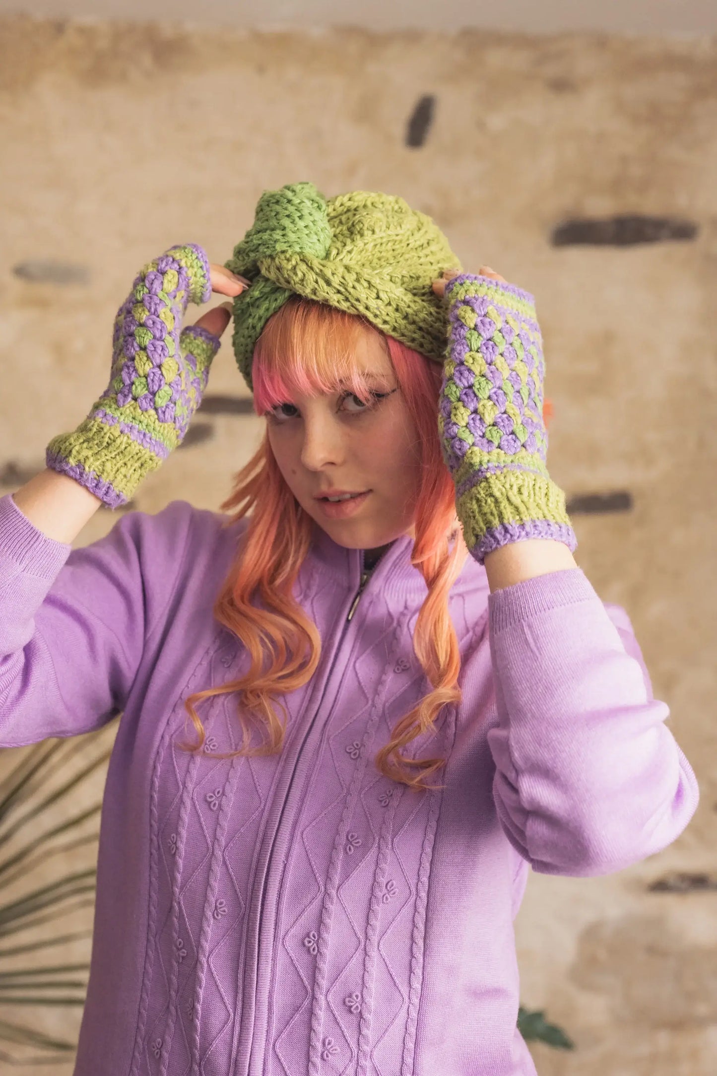 Vaadi Eri Silk Crochet Mittens (Peace Silk)